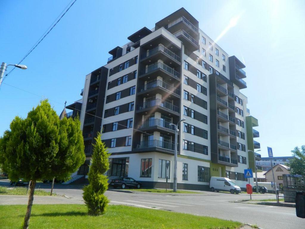 Nufarul Apartament Apartamento Oradea Exterior foto