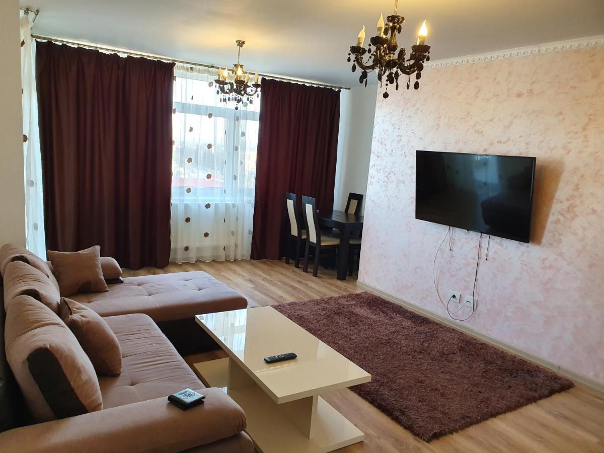 Nufarul Apartament Apartamento Oradea Exterior foto