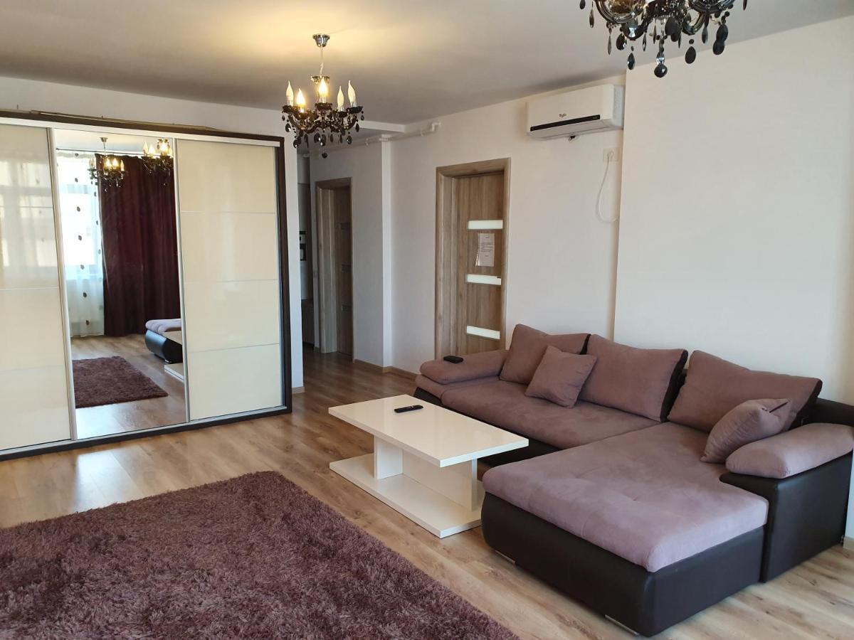Nufarul Apartament Apartamento Oradea Exterior foto